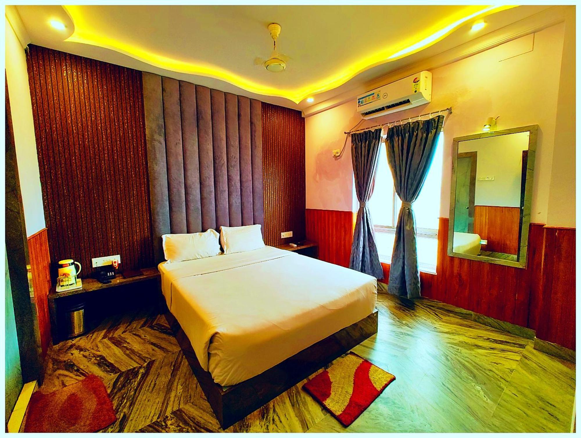 Puri Hotel D R E A M L A N D Near Sea Beach - - Restaurant & Parking Facilities - Prime Location With Luxury And Spacious Room - Book Now Ngoại thất bức ảnh