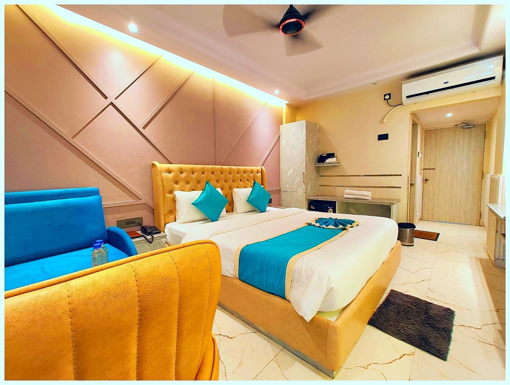 Puri Hotel D R E A M L A N D Near Sea Beach - - Restaurant & Parking Facilities - Prime Location With Luxury And Spacious Room - Book Now Ngoại thất bức ảnh